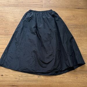 NWOT H&M FULL SKIRT SZ 10